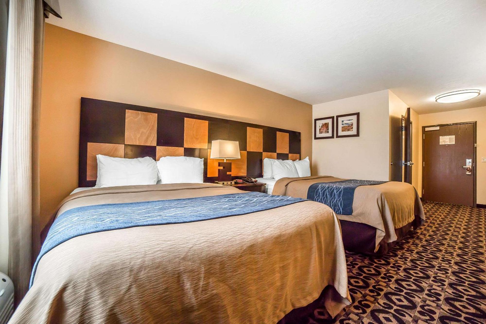 Comfort Inn Ballard-Roosevelt Εξωτερικό φωτογραφία